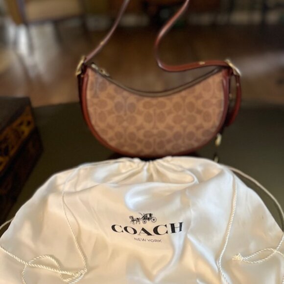 Coach Luna Handbag - Picture 3 of 13